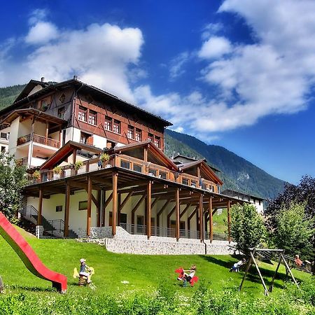 Albergo Miramonti Rabbi Zewnętrze zdjęcie