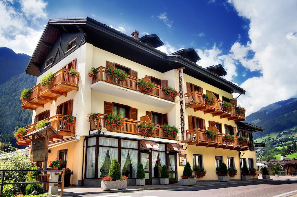 Albergo Miramonti Rabbi Zewnętrze zdjęcie