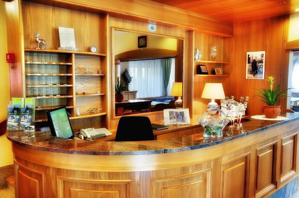 Albergo Miramonti Rabbi Zewnętrze zdjęcie